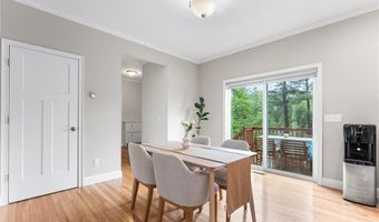 13 Minglewood Dr, Coventry, RI 02816