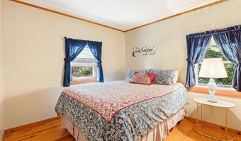 63 Lake Shore Dr, Barnstead, NH 03225