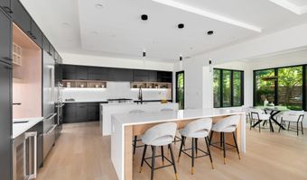 6921 GRANBY St, Bethesda, MD 20817