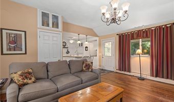 101 Hopkins Ave, Johnston, RI 02919