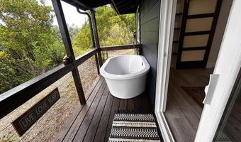 1139 Kauhikoa Rd A, Haiku, HI 96708