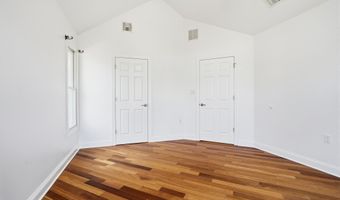 646 Compass Ave, Beachwood, NJ 08722