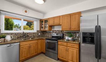 6225 SW MAD HATTER Ln, Beaverton, OR 97008