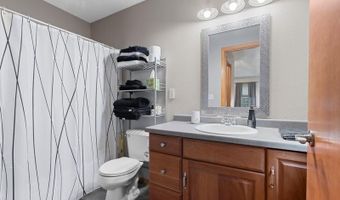 N9166 KERNAN Avenue, Appleton, WI 54915
