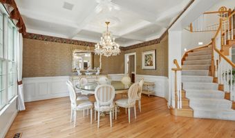 6211 YORKSHIRE Ter, Bethesda, MD 20814