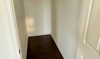 37 N Massachusetts Ave Ave, Atlantic City, NJ 08401