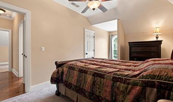 584 Southgate Dr, Camden, SC 29020