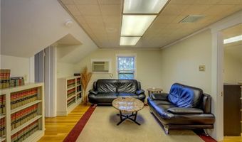 3214 Post Rd, Warwick, RI 02886