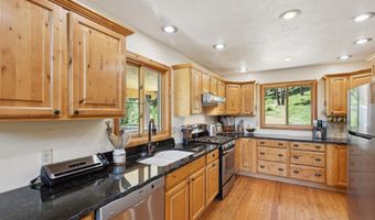 82 White Mountain Ln, Alberton, MT 59820