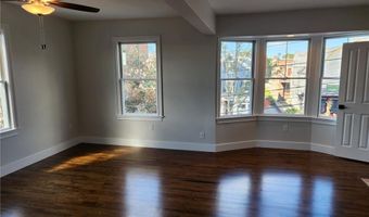 20 State St 4, Bristol, RI 02809