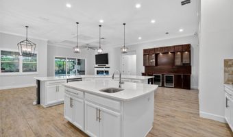 830 MANNS HARBOR Dr, Apollo Beach, FL 33572