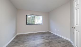 615 Broadway 63, Amityville, NY 11701