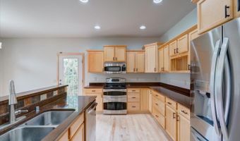 5205 Blazingstar Ln, Fitchburg, WI 53711