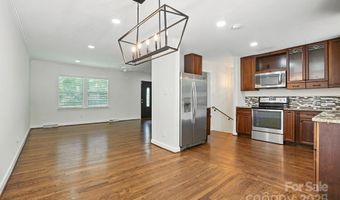 2528 Arnold Dr, Charlotte, NC 28205