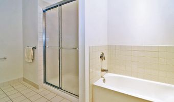 10 Vineyard Way, Barnegat, NJ 08005