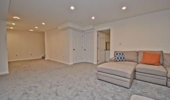 72 Chickadee Ln, Albrightsville, PA 18210