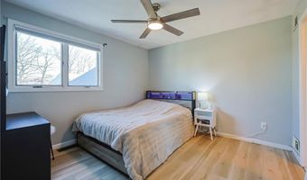 87 Nipmuc Trl B, North Providence, RI 02904