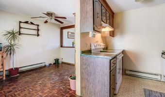 5 River St, Newmarket, NH 03857