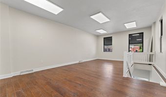 2206 E Carson St, Airville, PA 15203