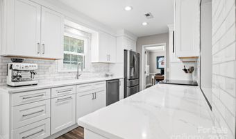 6119 Carmel Station Ave, Charlotte, NC 28226