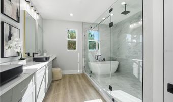 5719 PENINSULAR Dr, Belle Isle, FL 32809