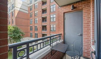 1021 N GARFIELD St #316, Arlington, VA 22201