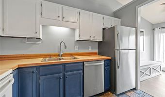7632 157th St W 308, Apple Valley, MN 55124