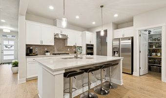 8549 SW 176TH Ave, Beaverton, OR 97007