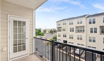 42703 WARDLAW Ter, Ashburn, VA 20147
