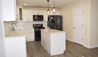 424 Remsen Ave, Avenel, NJ 07001