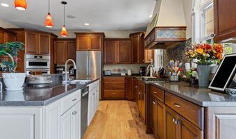 2820 Ashwood Dr, Alliance, OH 44601