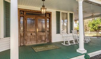 208 S Main St, Abbeville, SC 29620