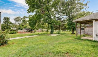 427 Morgan Ave, Aurora, MO 65605