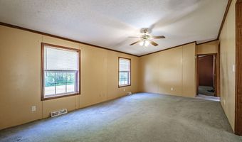 2 Windsor Dr, Alfred, ME 04002