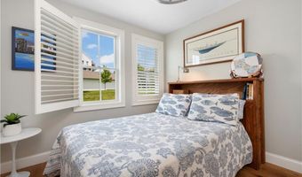 40 Kettle Point Ave, East Providence, RI 02914