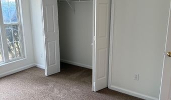 136 Kensington Way, Aberdeen, NC 28315