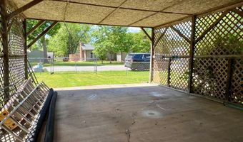 1412 S Carnation, Aurora, MO 65605