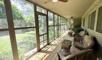 281 Clyde Rd, Bangor, ME 04401