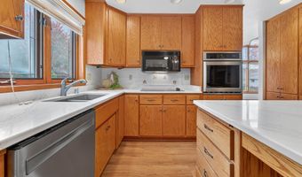 W2313 ST GERMAINE Court, Appleton, WI 54915