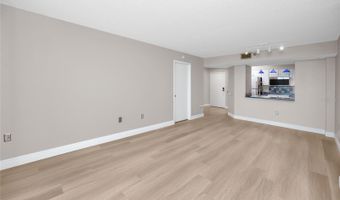 2333 FEATHER SOUND Dr B705, Clearwater, FL 33762