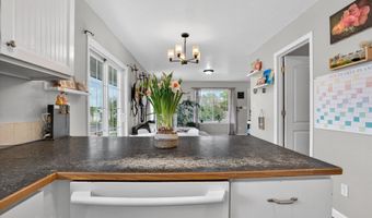 5590 Stuart Ave, Chubbuck, ID 83202