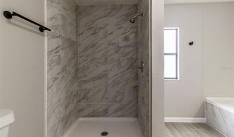 25836 MANHATTAN Ln, Astor, FL 32102