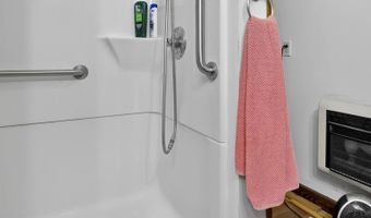 211 E MEDDERS Dr, Anniston, AL 36206