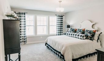 7946 Snow View Dr SE, Alto, MI 49302