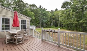 96 Pond View Dr, Auburn, NH 03032