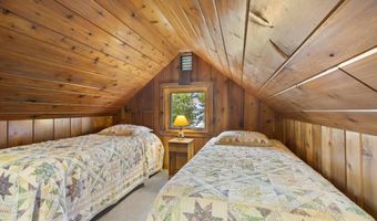 5002 Herring Grv, Arcadia, MI 49613