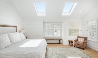 15 High St, Newport, RI 02840