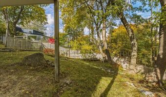 227 High St, Belfast, ME 04915