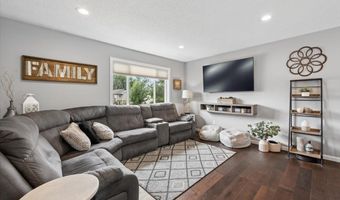 14390 Exley Ln, Apple Valley, MN 55124