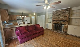 1446 SE Audubon Dr SE, Aiken, SC 29801